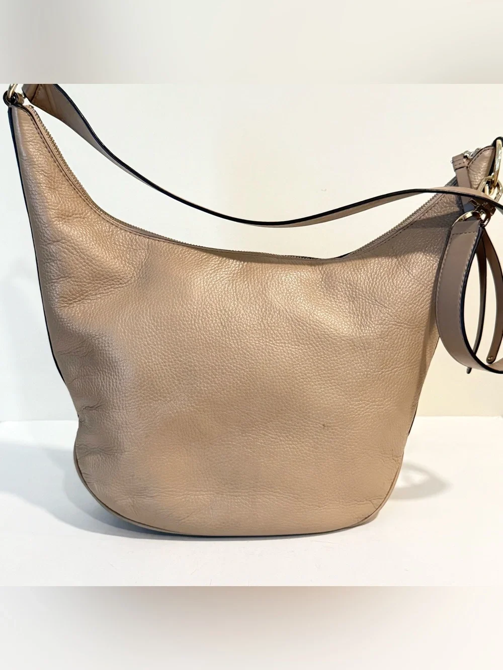Michael Kors Izzy Large Leather Shoulder Bag mocha Bisque Crossbody Purse